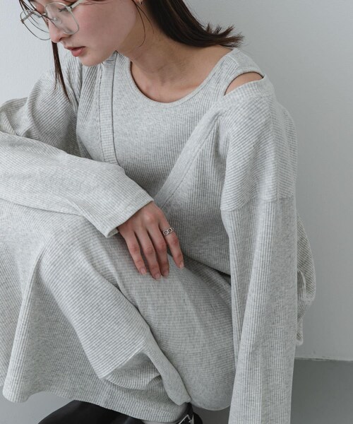 SENSE OF PLACE by URBAN RESEARCH（センスオブプレイスバイアーバンリサーチ）の「レイヤードネックリブワンピース（ワンピース・レディース・OATMEAL/BLACK/CHARCOAL・COMPACT/One）」の3枚目の写真