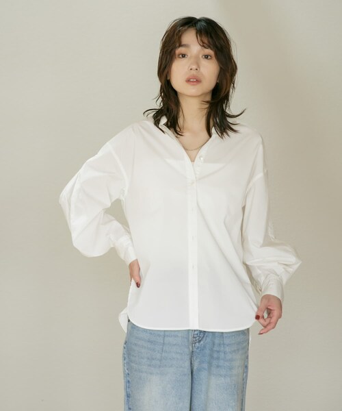URBAN RESEARCH ROSSO（アーバンリサーチロッソ）の「YENN　PADDED COLLAR SHIRTS（シャツ/ブラウス・レディース・OWHITE/SAX・FREE）」の4枚目の写真