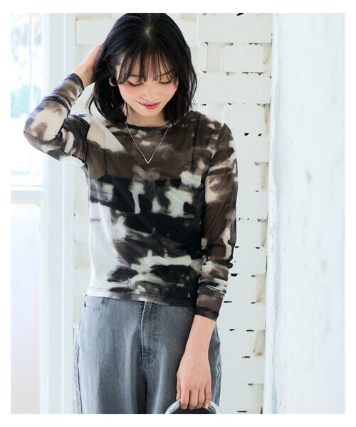 nissen（ニッセン）の「ニュアンス柄シアートップス＜大きいサイズ有＞（Tシャツ/カットソー・レディース・モカ系/黒系・S/M/L/LL/3L）」の4枚目の写真