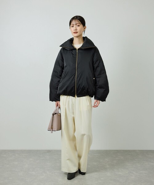 ROPE'（ロペ）の「ハイネックジップショート丈ダウンコート/イージーケア（ダウンジャケット/コート・レディース・ブラック/ネイビー・F）」の10枚目の写真