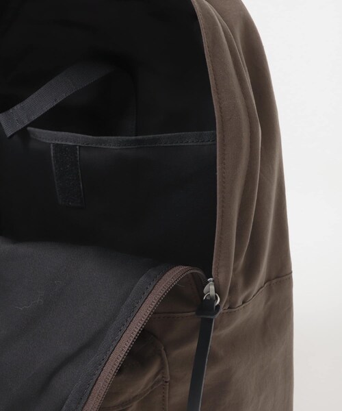 EKAL（エカル）の「HOBO　BACKPACK 22L NYLON OX（バックパック/リュック・メンズ・BROWN/CHARCOAL・one）」の18枚目の写真