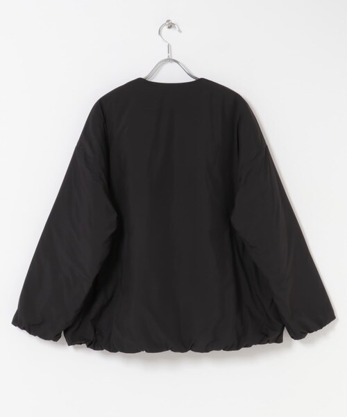 URBAN RESEARCH DOORS(アーバンリサーチドアーズ)の「『UR TECH』撥水ポケッタブル中綿ブルゾン(ブルゾン・レディース・GREIGE/CHARCOAL/BLACK・Free)」の16枚目の写真