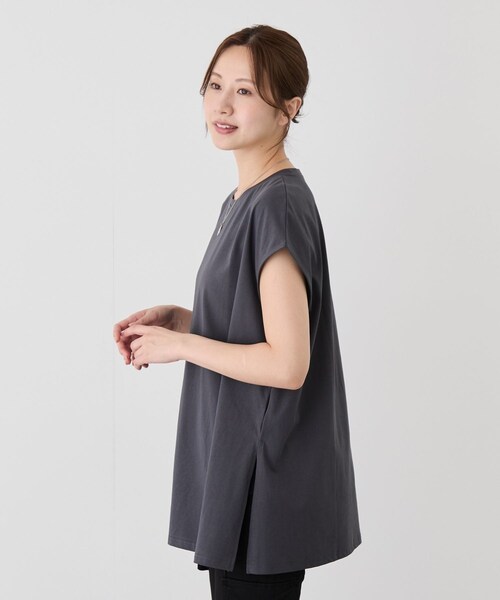 Jayro（ジャイロ）の「サイドスリットフレンチスリーブトップス（Tシャツ/カットソー・レディース・ブラック/チャコール/ホワイト/カーキ/ブルー/レッド系・F）」の15枚目の写真