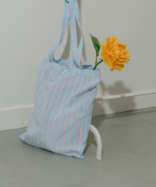 SMELLY（スメリー）の「プリントトートバッグM（トートバッグ・レディース・FLOWER/STRIPE/CHECK/DOT/CHERRY/EMBROIDERY・M）」の5枚目の写真