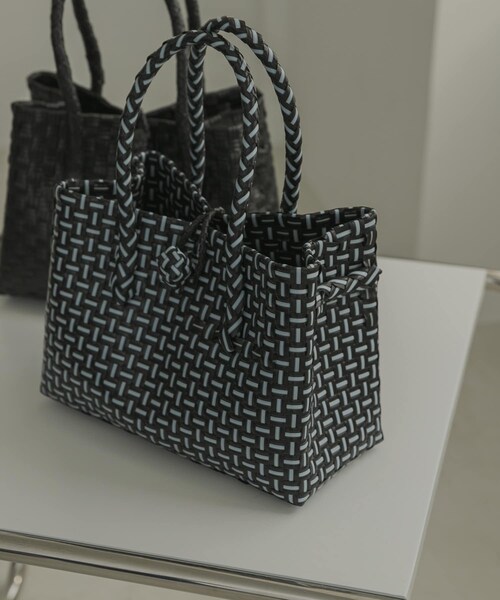 URBAN RESEARCH(アーバンリサーチ)の「HANDICRAFT SAIGON SMALL TOTE(トートバッグ・レディース・BLACK/BROWN/BEIGE/BLK WHT・-)」の4枚目の写真