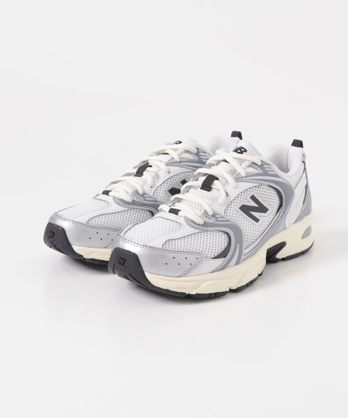 URBAN RESEARCH DOORS（アーバンリサーチドアーズ）の「NEW BALANCE　U530ESA（スニーカー・メンズ・SLV/BLK・26/26.5/27/27.5/28/28.5/29）」の5枚目の写真