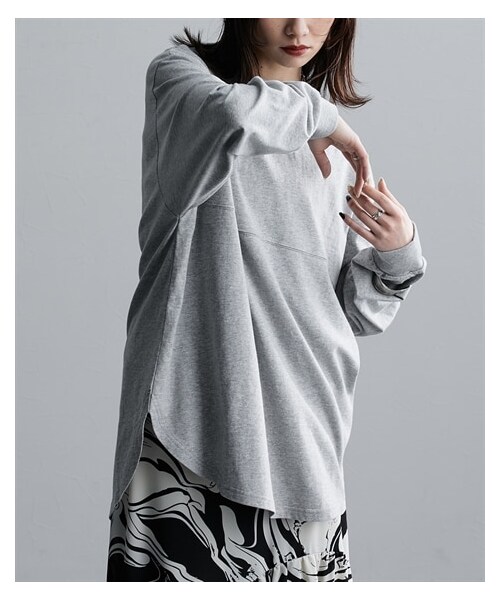 nissen（ニッセン）の「胸切り替えライン入ＢＩＧシルエット長袖Ｔシャツ ［Soiunique］（Tシャツ/カットソー・レディース・オフホワイト/ブラック/ダークグレー/ピンクベージュ/カーキ/メランジグレー(新色)/オートミール(新色)・M/L）」の15枚目の写真