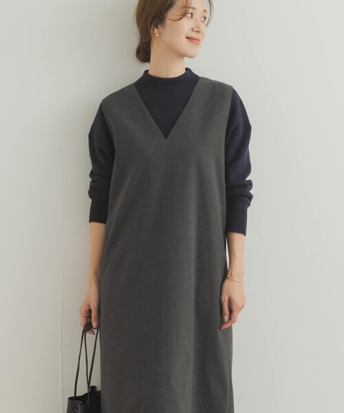 『UR TECH』ストレートラインジャンパースカート