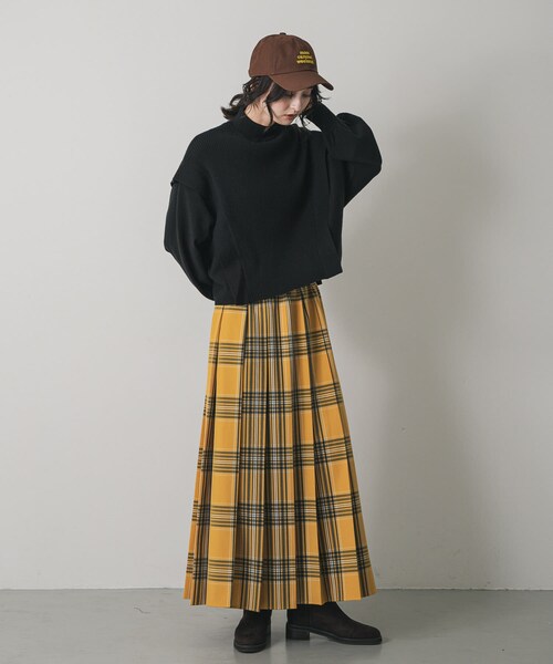 SENSE OF PLACE by URBAN RESEARCH（センスオブプレイスバイアーバンリサーチ）の「『一部WEB限定カラー』ストレッチショルダータックセーター（ニット/セーター・レディース・OFF WHITE/GRAY/MOCHA/RED/YELLOW/BLACK/BLUE・one/One）」の20枚目の写真