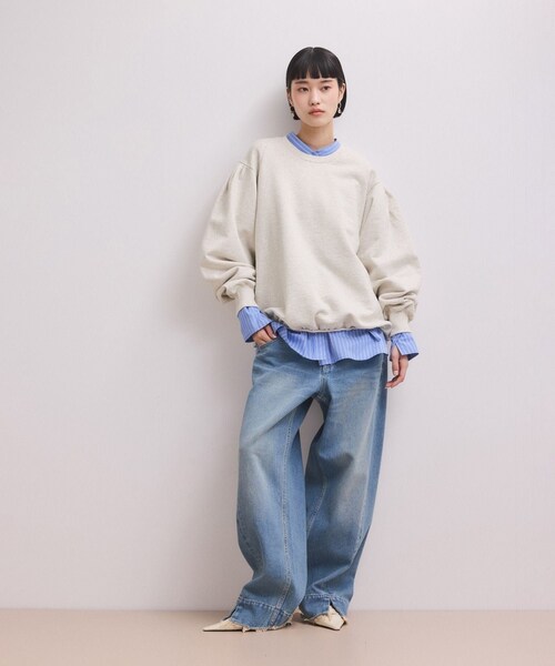 ADAM ET ROPE'（アダムエロペ）の「【WEB限定】ボリュームスリーブスウェット（スウェット・レディース・ブラック/オフホワイト/キナリ系/ピンク・F）」の8枚目の写真