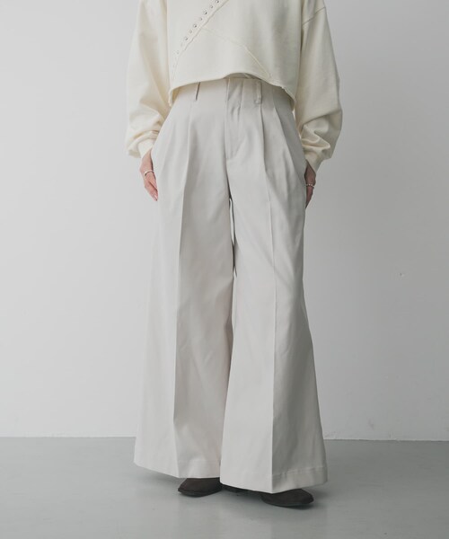 SENSE OF PLACE by URBAN RESEARCH（センスオブプレイスバイアーバンリサーチ）の「『XS/Lサイズ/WEB限定』バギーチノパンツ（チノパンツ・レディース・IVORY/BEIGE/NAVY・XS/S/M/L）」の8枚目の写真