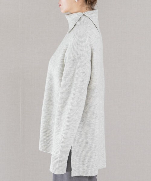 URBAN RESEARCH ROSSO（アーバンリサーチロッソ）の「スリットタートルネックニット（ニット/セーター・レディース・L.GRAY/L.BEIGE/MIX PINK・FREE）」の17枚目の写真