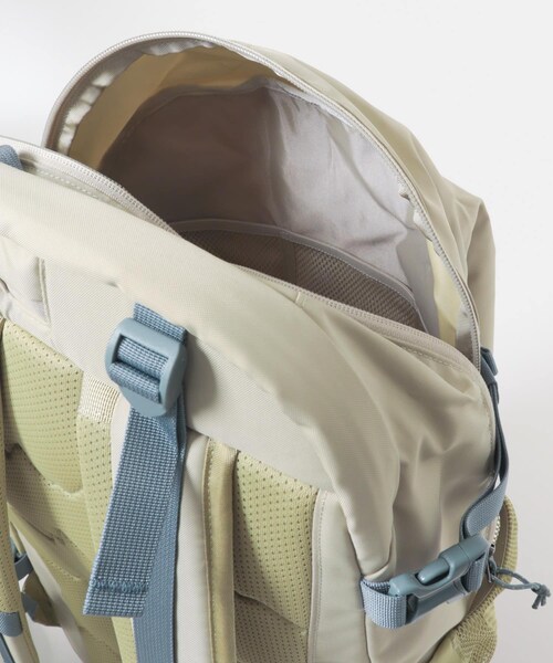 URBAN RESEARCH DOORS（アーバンリサーチドアーズ）の「patagonia　REFUGIO DAY PACK 32L（バックパック/リュック・メンズ・BLSG/BLK/WSTO・One）」の13枚目の写真