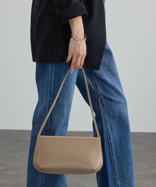ADAM ET ROPE'（アダムエロペ）の「【J'aDoRe・一部店舗限定】【FANE （フェイン）】bra bag（ハンドバッグ・レディース・ダークブラウン/ベージュ系・F）」の10枚目の写真