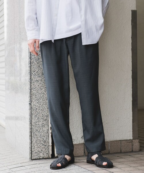 URBAN RESEARCH DOORS（アーバンリサーチドアーズ）の「『イージーケア/速乾』リネンライクイージートラウザー（その他パンツ・メンズ・OFF/GRAY/LIGHTBROWN/BLACK・S/M/L）」の3枚目の写真