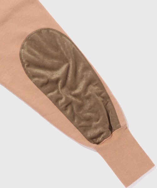 ADAM ET ROPE'(アダムエロペ)の「【MIDTHINGS/ミッドシングス】ELBOW PATCH SWEAT SHIRTS(スウェット・メンズ・キャメル/ベージュ・2/3)」の9枚目の写真