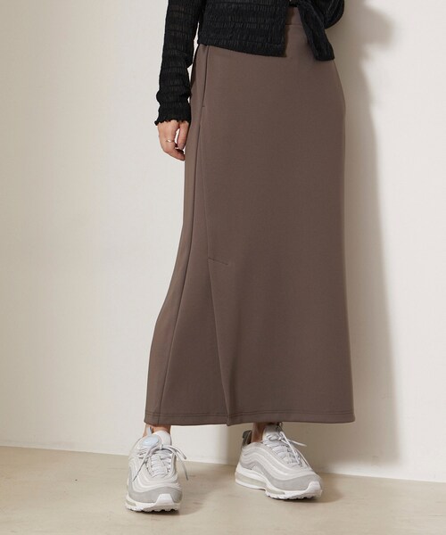 NERGY（ナージー）の「【skin wear】UV＆接触冷感＆保湿加工 Airy jerseyイージーラップスカート（スカート・レディース・イエロー/ブラウン・F）」の12枚目の写真