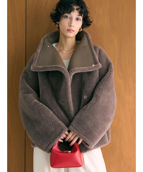 LAGUNAMOON（ラグナムーン）の「フェイクムートンスタンドカラーコート（ムートンコート・レディース・アイボリー/チャコールグレー/モカ・F）」の18枚目の写真