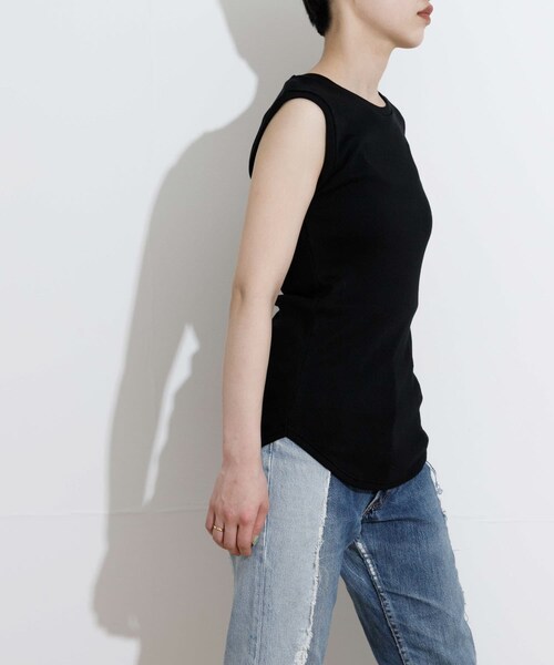 THE GOODLAND MARKET(ザグッドランドマーケット)の「『別注』MIDIUMISOLID×TGM Mix organic cotton tank-top(タンクトップ・レディース・Off/Black/Mocha・FREE)」の14枚目の写真