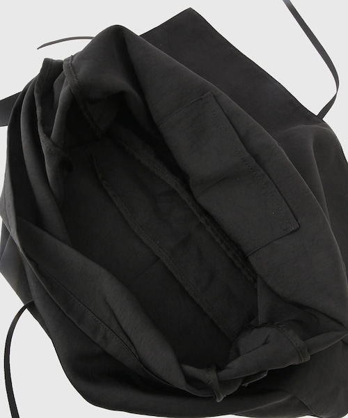 ADAM ET ROPE'（アダムエロペ）の「《別注》【NL/ニール】Jill（メッセンジャーバッグ・メンズ・ブラック・F）」の5枚目の写真