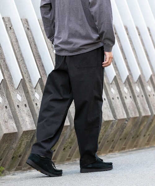 URBAN RESEARCH Sonny Label（アーバンリサーチサニーレーベル）の「ベーシックワイドイージーチノパンツ（チノパンツ・メンズ・ブラック/チャコール/ネイビー/ベージュ・S/M/L）」の7枚目の写真