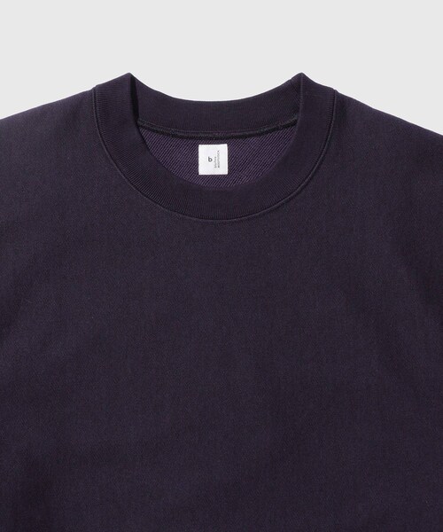 ADAM ET ROPE'（アダムエロペ）の「【blurhmsROOTSTOCK】Soft&Hard Sweat Crew-Neck P/O（スウェット・メンズ・ライトグレー/パープル・2/3）」の6枚目の写真