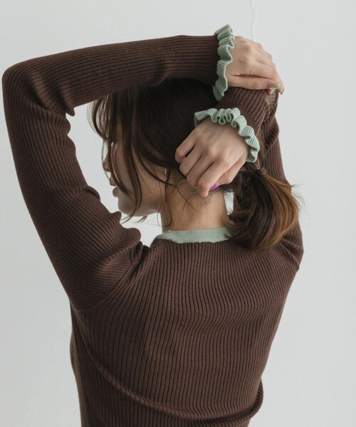 URBAN RESEARCH Sonny Label（アーバンリサーチサニーレーベル）の「静電防止フリルクルーネックリブニットプルオーバー（ニット/セーター・レディース・IVOxNVY/CCLxOFF/BRNxMNT/BEGxORG・Free）」の22枚目の写真