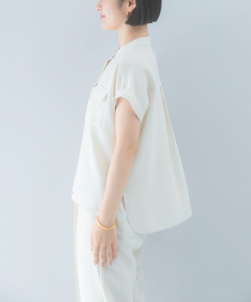 URBAN RESEARCH ROSSO（アーバンリサーチロッソ）の「クールタッチ吸水速乾ポケットフレアブラウス（シャツ/ブラウス・レディース・IVORY/D/NAVY・Free）」の13枚目の写真