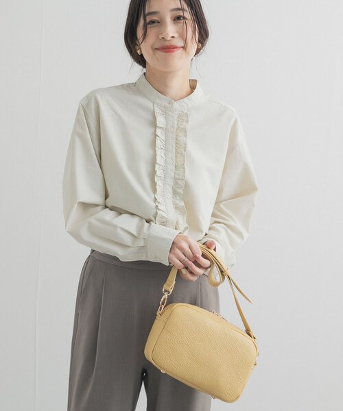 URBAN RESEARCH DOORS(アーバンリサーチドアーズ)の「フロントフリルシャツ(シャツ/ブラウス・レディース・NATURAL/INDIGO・Free)」の5枚目の写真