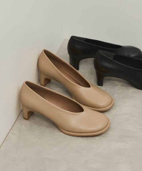 ADAM ET ROPE'（アダムエロペ）の「ラウンドトゥパンプス（パンプス・レディース・ブラック/ベージュ・23.0/23.5/24.0/24.5）」の9枚目の写真