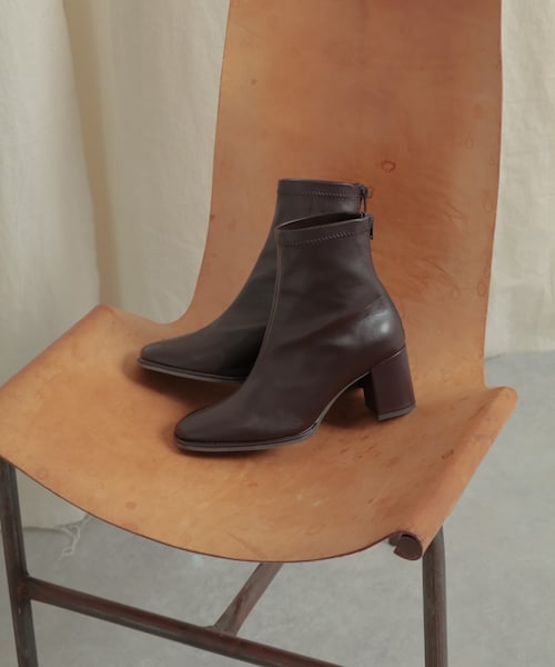 SENSE OF PLACE by URBAN RESEARCH（センスオブプレイスバイアーバンリサーチ）の「スクエアトウセンターシームストレッチブーツ（その他シューズ・レディース・PYTHON/BLACK/BLCK/IVORY/BROWN/BEIGE/L.KHAKI・S/M/L）」の4枚目の写真