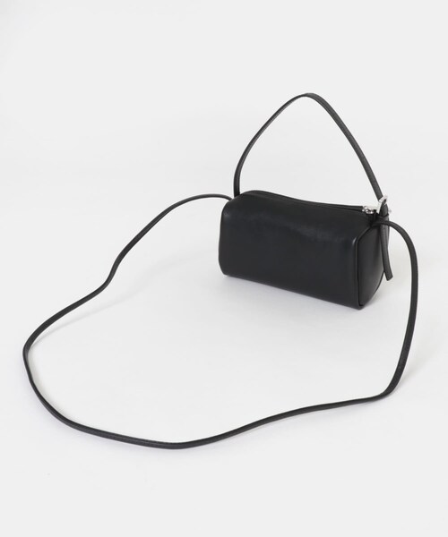URBAN RESEARCH（アーバンリサーチ）の「LEATHER SQUARE SHOULDER（ショルダーバッグ・レディース・IVORY/BLACK・-）」の17枚目の写真