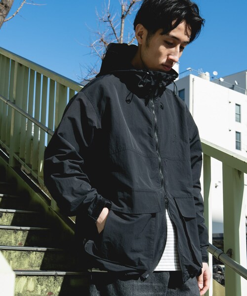 URBAN RESEARCH DOORS(アーバンリサーチドアーズ)の「『別注』Snow Peak Apparel×DOORS NYLON WASHER PARKA(マウンテンパーカー・メンズ・GREIGE/CHARCOAL/BLACK・M/L/XL)」の18枚目の写真