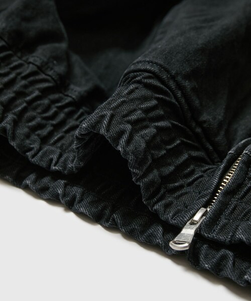 ADAM ET ROPE'(アダムエロペ)の「【THOUSANDS/サウザンズ】SELVAGE DENIM TRUCK JACKET(デニムジャケット・メンズ・ブラック/ネイビー・L/M)」の13枚目の写真