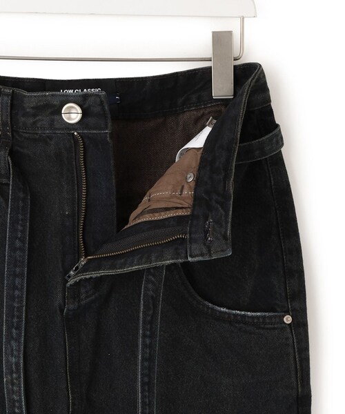 ADAM ET ROPE'（アダムエロペ）の「【J’aDoRe限定】【LOW CLASSIC（ロウ クラシック）】DENIM MAXI SKIRT（デニムスカート・レディース・ネイビー・S）」の5枚目の写真