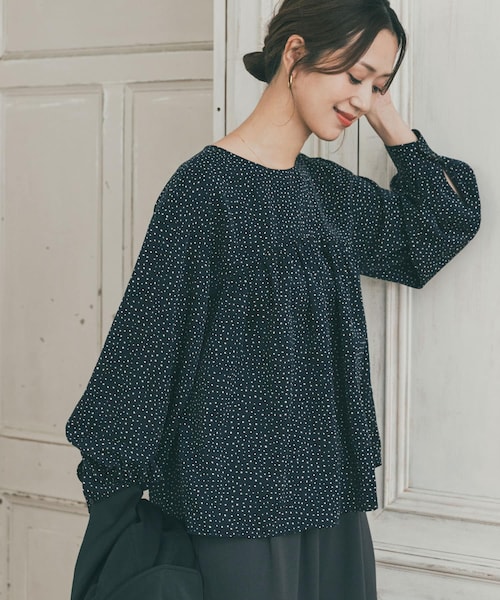 URBAN RESEARCH DOORS（アーバンリサーチドアーズ）の「ドットギャザーブラウス（シャツ/ブラウス・レディース・NAVY/BLACK・Free）」の16枚目の写真