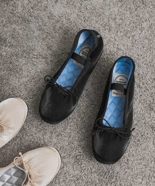 URBAN RESEARCH DOORS(アーバンリサーチドアーズ)の「Rockfish Weatherwear WISLEY SCRUNCH FLAT(バレエシューズ・レディース・BLACK/BEIGE・23.5/24/24.5)」の14枚目の写真