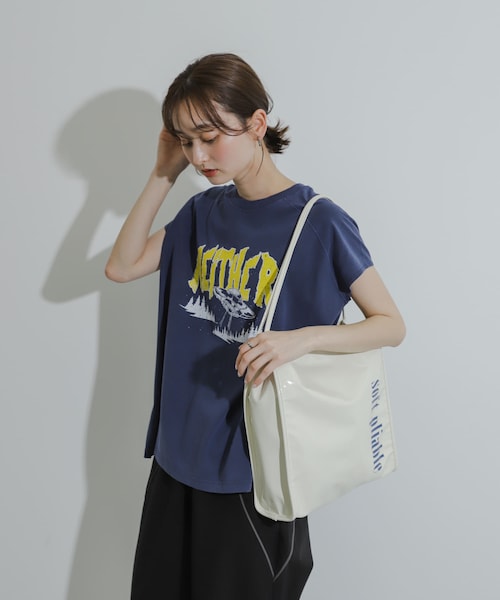 SENSE OF PLACE by URBAN RESEARCH（センスオブプレイスバイアーバンリサーチ）の「エナメルトートバッグ（トートバッグ・レディース・IVORY/BLACK/BEIGE・one）」の6枚目の写真