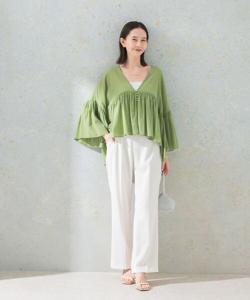 URBAN RESEARCH ROSSO（アーバンリサーチロッソ）の「ボリュームギャザーブラウス（シャツ/ブラウス・レディース・white/matcha・FREE）」の14枚目の写真