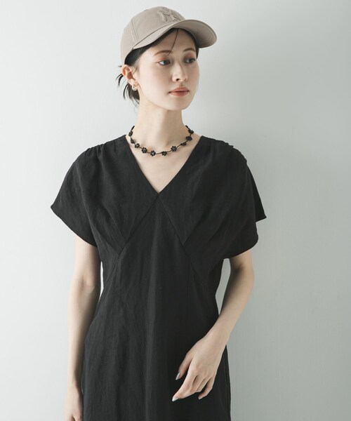 URBAN RESEARCH(アーバンリサーチ)の「PROTCOL FLOWER NECKLACE(ネックレス・レディース・BLACK/MINT・-)」の5枚目の写真