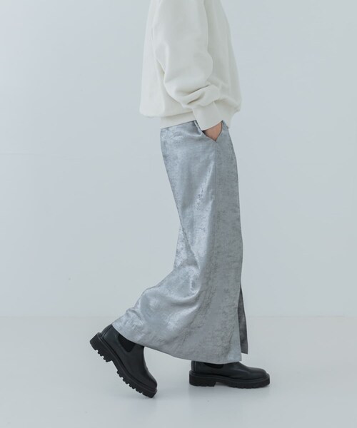 URBAN RESEARCH(アーバンリサーチ)の「グリッターロングスカート(スカート・レディース・SILVER/BROWN・FREE)」の21枚目の写真