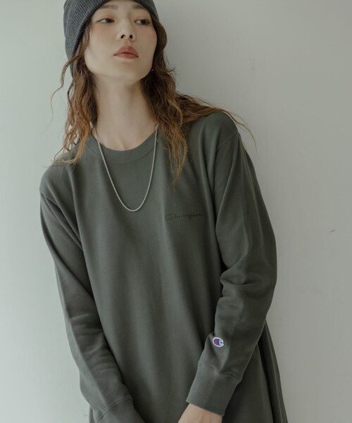 URBAN RESEARCH Sonny Label（アーバンリサーチサニーレーベル）の「『別注』Champion×Sonny Label　裏毛スウェットテントワンピース（ワンピース・レディース・オフブラック/ブラック/グレー・S/FREE）」の5枚目の写真