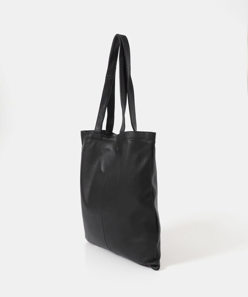 URBAN RESEARCH(アーバンリサーチ)の「Morphee FLAT TOTE(トートバッグ・メンズ・NAPPA BLK・Free)」の4枚目の写真