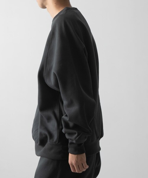 URBAN RESEARCH（アーバンリサーチ）の「DAIWA PIER39　TECH SWEAT CREW FREEDOM SLEEVE（スウェット・メンズ・BLACK/NAVY/CHARCOAL/TOP GRAY・S/M/L/XL）」の19枚目の写真