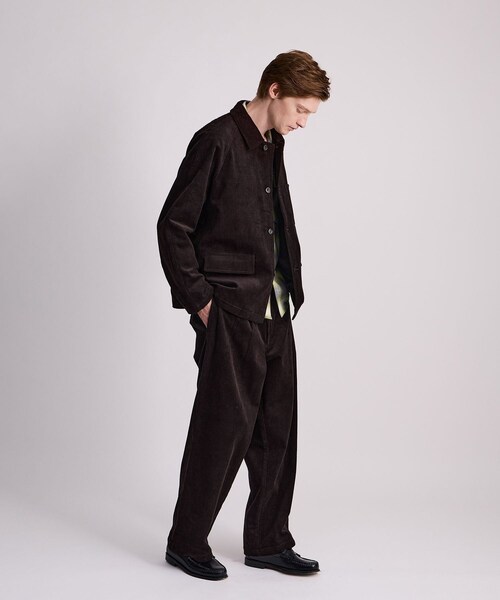 Saturdays NYC（サタデーズ ニューヨークシティ ）の「George Corduroy Wide Two Tuck Pants（その他パンツ・レディース・ダークブラウン・L/M/S/XL/XS）」の15枚目の写真
