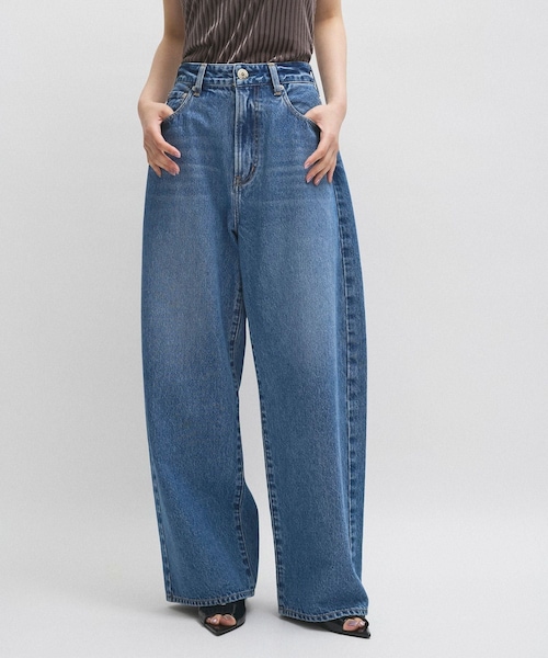 ADAM ET ROPE'(アダムエロペ)の「【NEEDBY for ADAM ET ROPE'】別注 ANGIE(デニムパンツ・レディース・ブラック/ブルー・23/24/25/26)」の5枚目の写真