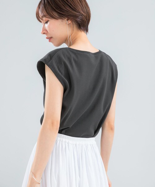 URBAN RESEARCH ROSSO（アーバンリサーチロッソ）の「汗染防止 フレンチリブTシャツ（Tシャツ/カットソー・レディース・OFF/CHARCOAL/GREIGE/SAX・Free）」の15枚目の写真