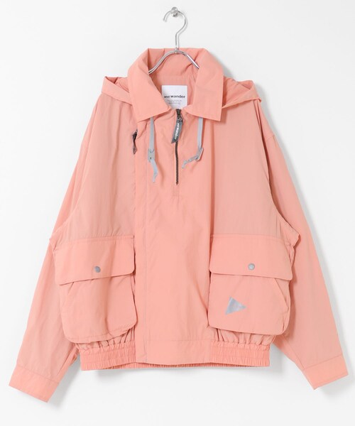 EKAL(エカル)の「and wander WATER REPELLENT LIGHT JACKET2(ブルゾン・メンズ・CHARCOAL/PINK・M/L)」の14枚目の写真
