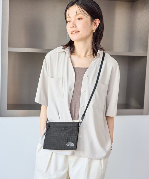 ROPE' PICNIC(ロペピクニック)の「【THE NORTH FACE/ザ・ノース・フェイス】RAFTER POUCH S SP(ショルダーバッグ・レディース・ブラック/ライトグレー・F)」の6枚目の写真