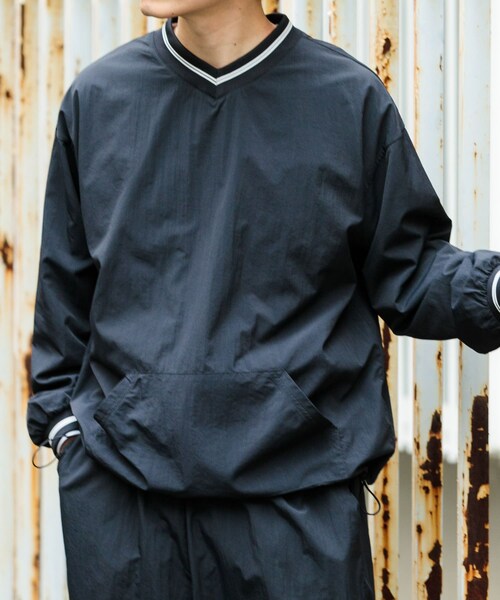 ITEMS URBANRESEARCH（アイテムズ アーバンリサーチ）の「『セットアップ対応』ナイロン ラインリブ ドロストプルオーバー（その他トップス・メンズ・BLK/CHA/NVY・M/L）」の10枚目の写真